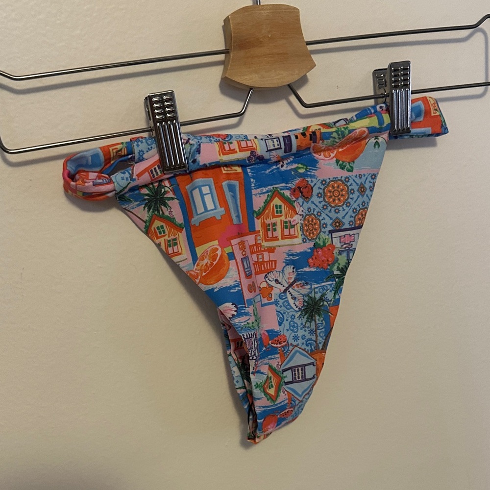 Tropical Multicolor Graphic Bikini Set - Picture 7 of 8